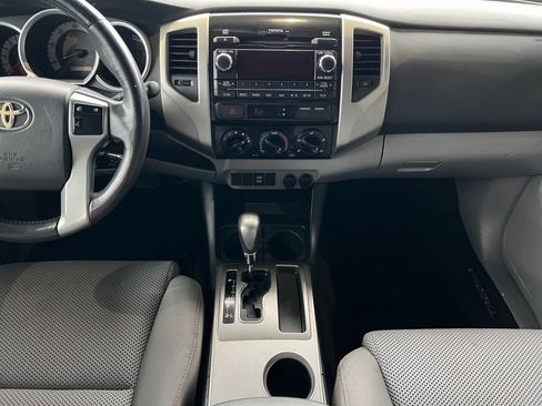 Used 2012 Toyota Tacoma PreRunner image 34