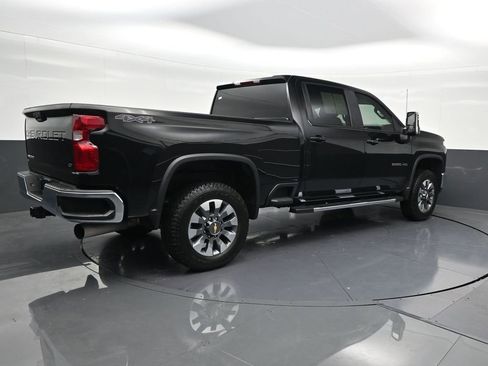 Used 2025 Chevrolet Silverado 2500 LT image 5