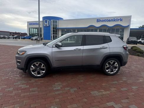 Used 2021 Jeep Compass Limited FWD image 3
