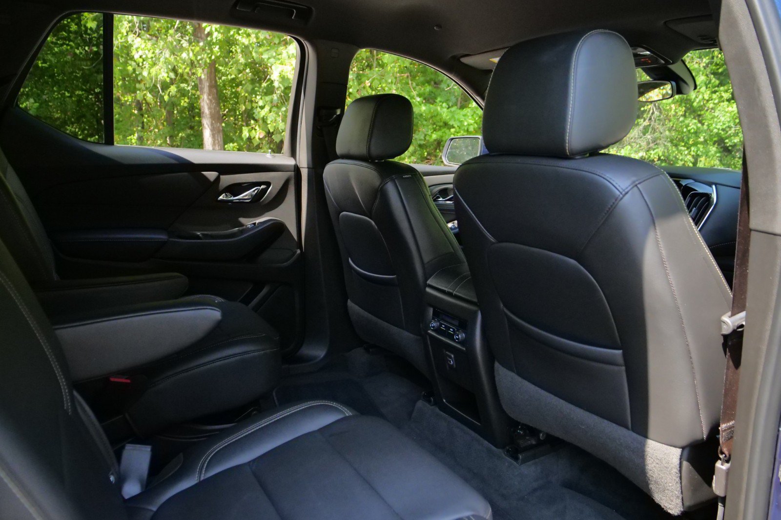 Used 2022 Chevrolet Traverse LT AWD/4WD image 34