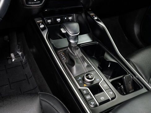 Certified 2023 Kia Sorento X-Line EX image 22