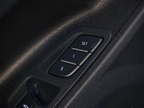 Certified 2025 Audi Q3 2.0T Premium w/ Convenience Package image 17