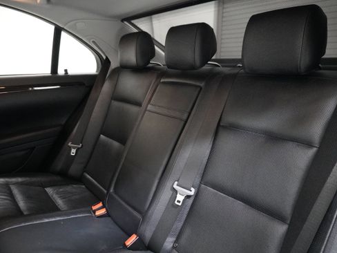 Used 2011 Mercedes-Benz S 550 image 12