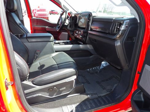 Used 2024 Ford F350 Lariat image 16