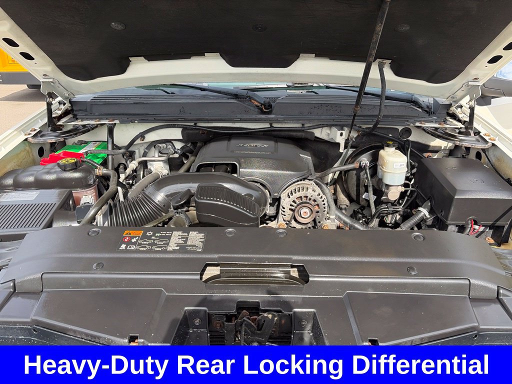 Used 2013 Chevrolet Avalanche LTZ AWD/4WD image 13