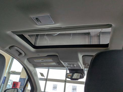 Used 2019 Buick Encore Essence image 21