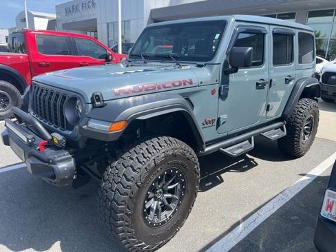 Used 2024 Jeep Wrangler Unlimited Rubicon w/ XTREMEE 35" Tire Package image 2