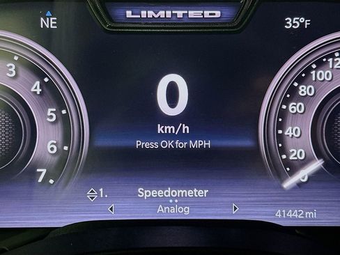 Used 2025 RAM 1500 Limited image 15