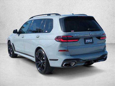 Certified 2024 BMW X7 xDrive40i w/ M Sport Package image 8