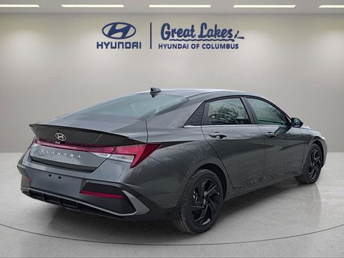 New 2026 Hyundai Elantra SEL Sport Premium FWD image 6