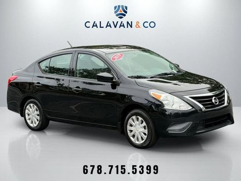 Used 2019 Nissan Versa S FWD image 1