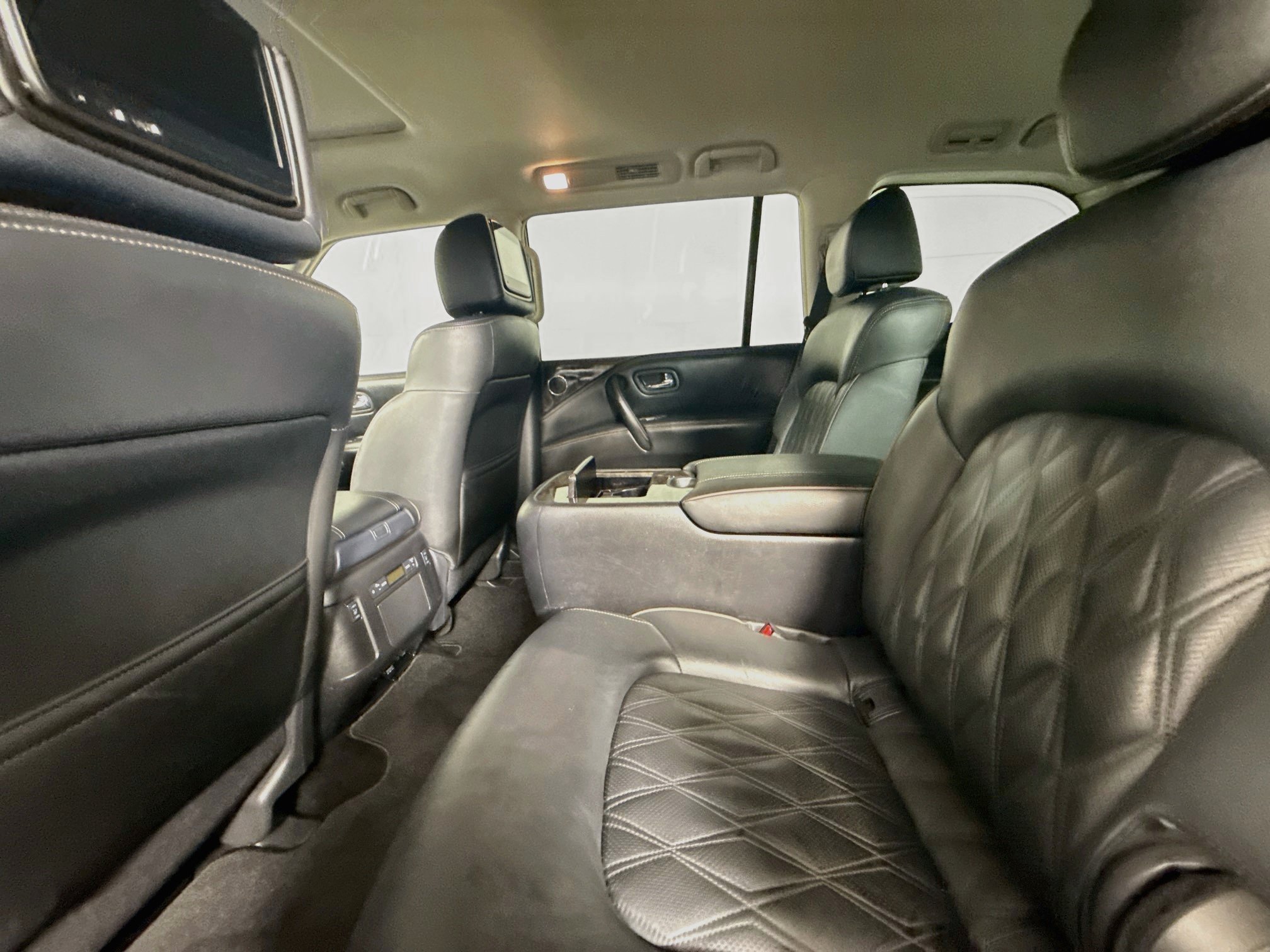 Used 2022 Nissan Armada Platinum w/ Captain's Chairs Package AWD/4WD image 25