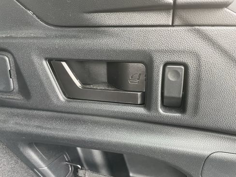 Used 2025 Subaru Outback Premium w/ Popular Package #1A image 7