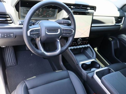 Certified 2026 GMC Terrain Denali AWD/4WD image 11