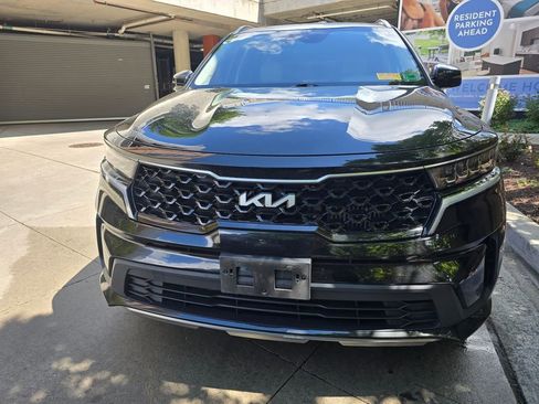 Used 2022 Kia Sorento S AWD/4WD image 2