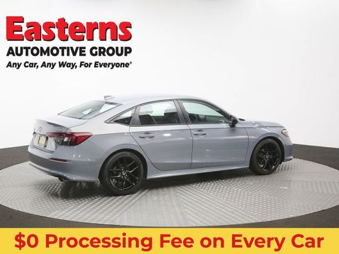Used 2025 Honda Civic Sport image 41