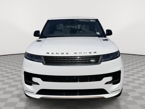 Used 2025 Land Rover Range Rover Sport Dynamic SE image 2