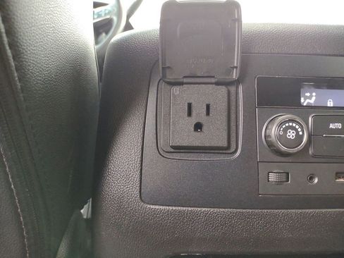 Used 2017 Chevrolet Suburban LT AWD/4WD image 19