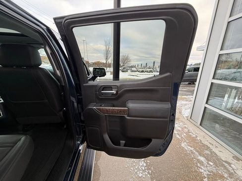 Used 2022 GMC Sierra 1500 Denali w/ Denali Premium Package image 35