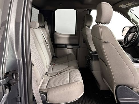 Used 2018 Ford F150 XLT w/ Equipment Group 302A Luxury image 40