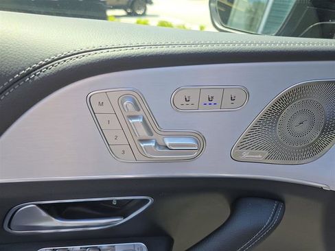 Used 2025 Mercedes-Benz GLE 350 4MATIC image 21