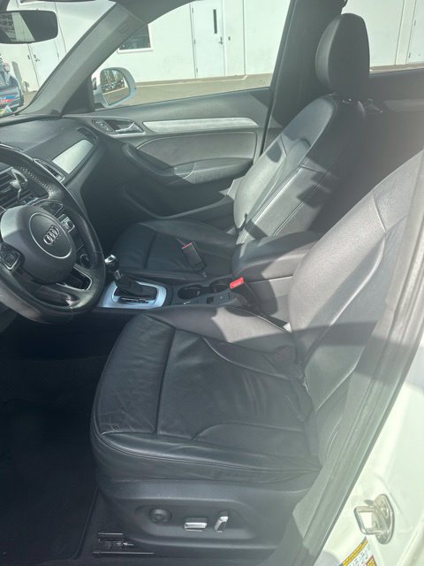 Used 2016 Audi Q3 2.0T Premium Plus w/ Technology Package FWD image 6