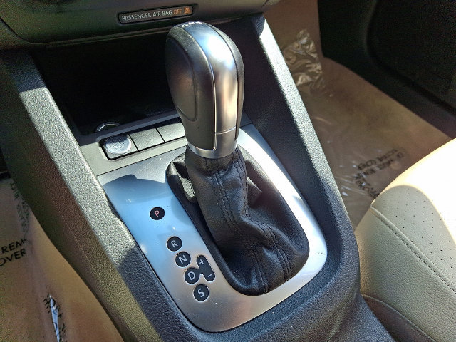 Used 2013 Volkswagen Jetta Hybrid Sedan FWD image 14