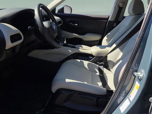 Certified 2024 Honda HR-V LX image 9