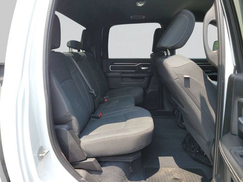 Used 2025 RAM 2500 Big Horn AWD/4WD image 31