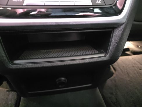 Used 2020 BMW X5 xDrive40i w/ M Sport Package image 29