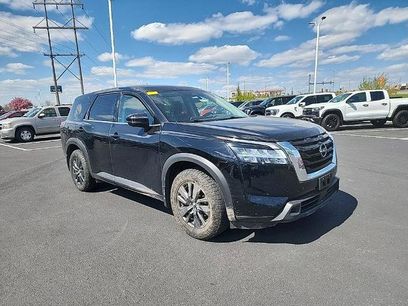 Used 2022 Nissan Pathfinder S