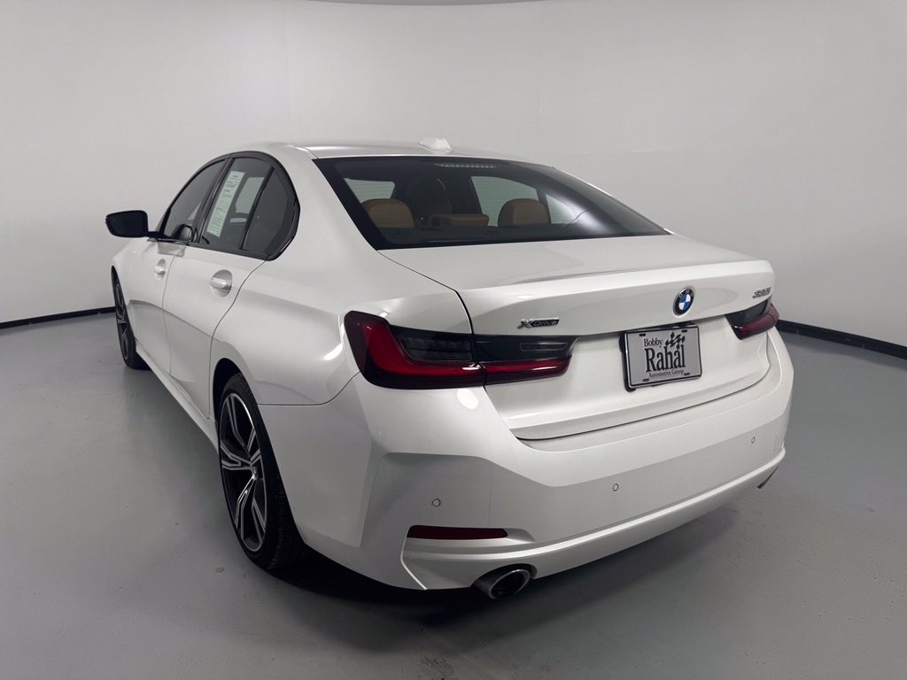 Certified 2023 BMW 330i xDrive Sedan w/ Premium Package AWD/4WD image 6