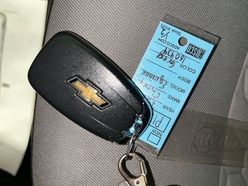 Used 2021 Chevrolet Equinox LS AWD/4WD image 24