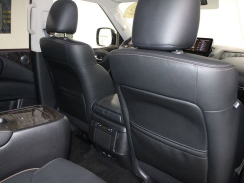 Used 2024 Nissan Armada Platinum w/ Captain's Chairs Package image 35