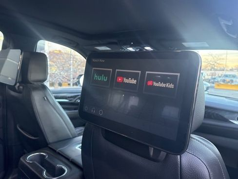 Used 2024 GMC Yukon XL Denali w/ Denali Reserve Package image 34