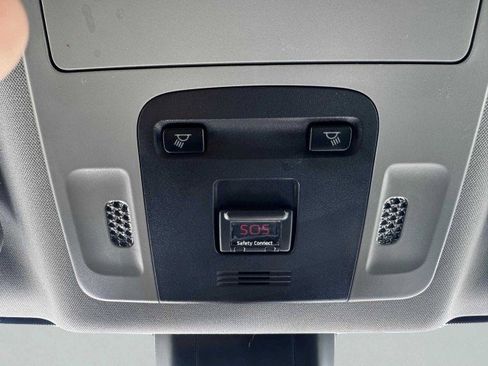 Used 2019 Toyota Camry SE image 31