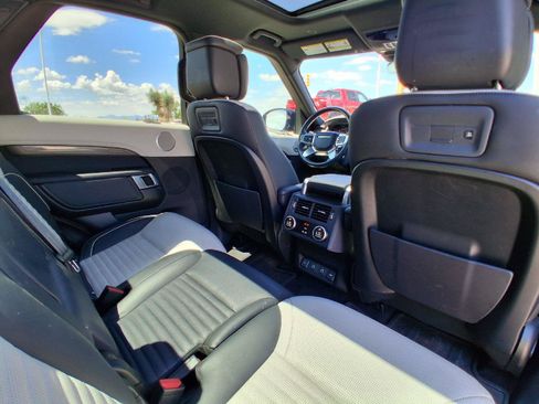 Used 2021 Land Rover Discovery HSE R-Dynamic AWD/4WD image 23
