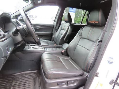 Used 2023 Honda Passport TrailSport image 12