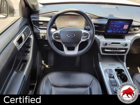 Certified 2021 Ford Explorer XLT w/ Equipment Group 202A AWD/4WD image 21