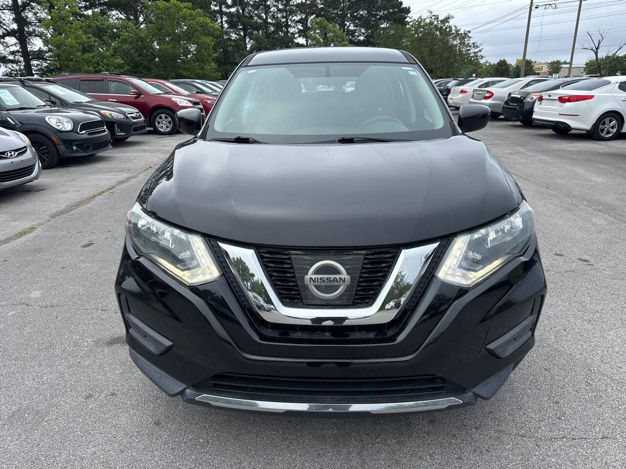 Used 2017 Nissan Rogue S FWD image 3