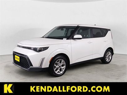 Used 2023 Kia Soul LX w/ LX Technology Package