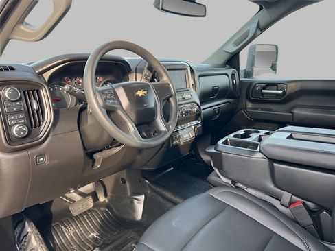 Used 2025 Chevrolet Silverado 2500 W/T w/ WT Convenience Package image 22