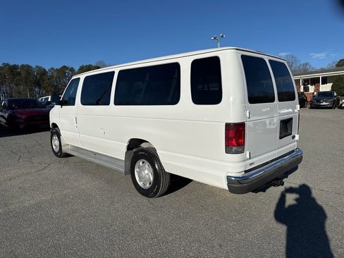 Used 2003 Ford E-350 and Econoline 350 XLT image 3