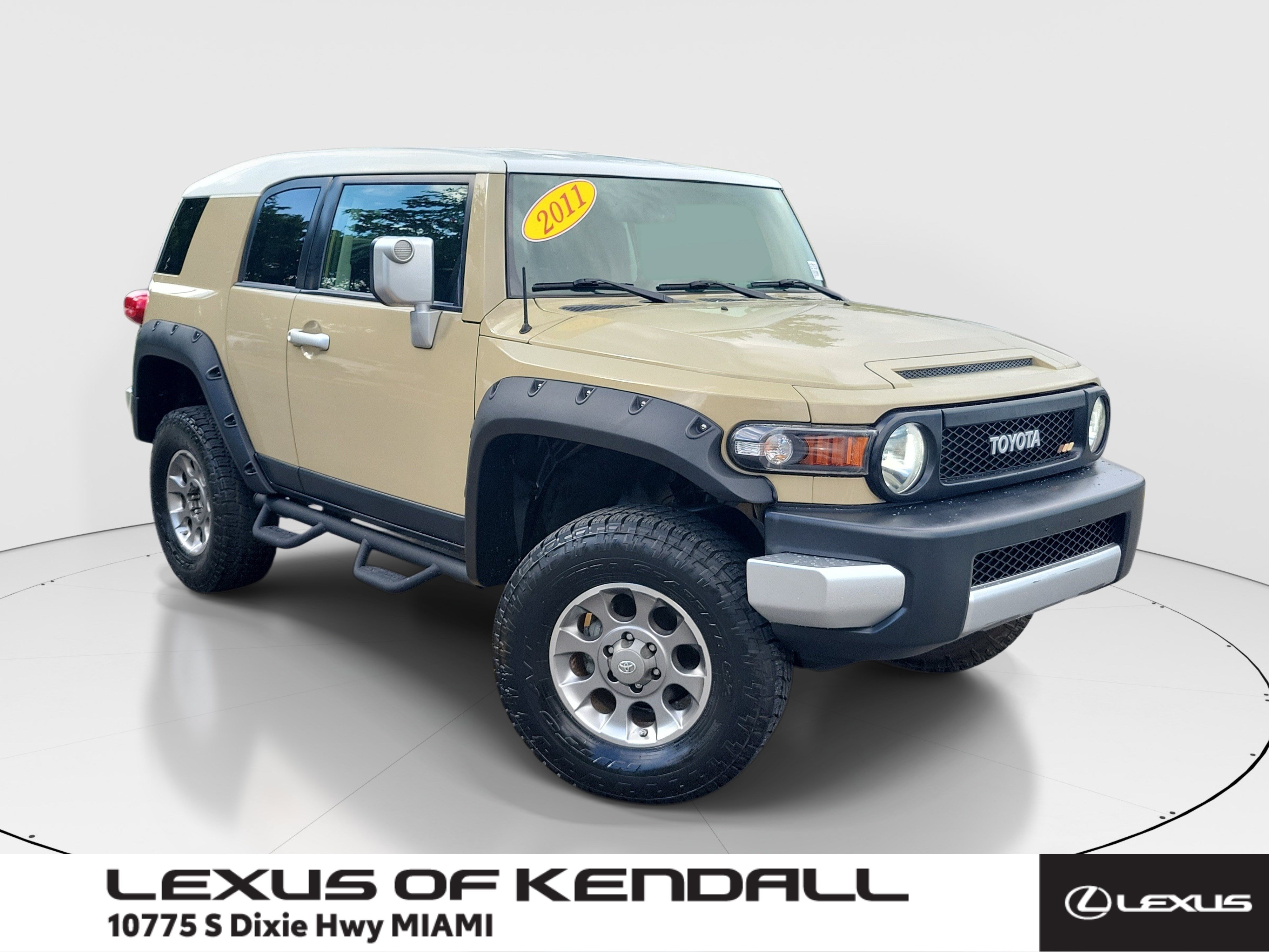 Used 2011 Toyota FJ Cruiser 4WD w/ Upgrade Pkg image 1