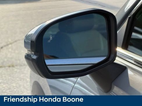 Used 2024 Honda CR-V EX image 13