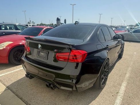 Used 2018 BMW M3 RWD image 2