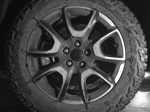 Used 2025 Jeep Compass Trailhawk image 14