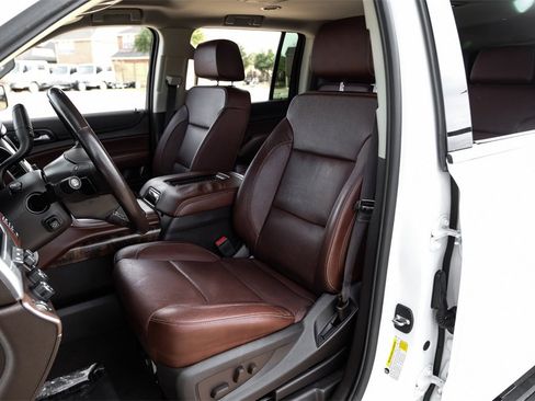 Used 2020 Chevrolet Suburban Premier w/ 6.2L Performance Package image 32