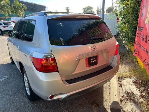 Used 2010 Toyota Highlander 2WD image 5