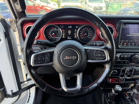Used 2021 Jeep Wrangler Unlimited Rubicon w/ Uconnect 4C Nav & Sound Group AWD/4WD image 21